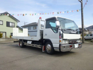 小型レッカー車