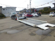 小型レッカー車